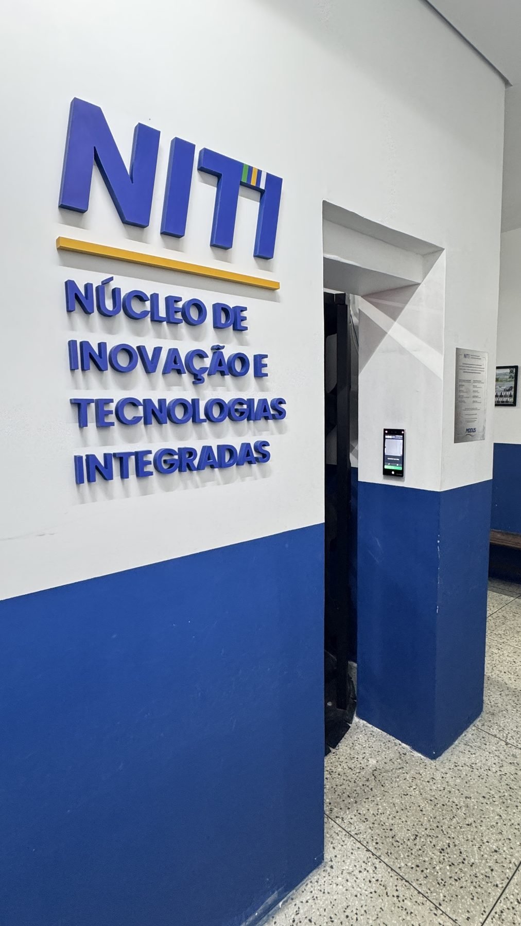 Fachada do NITI dentro da Modus